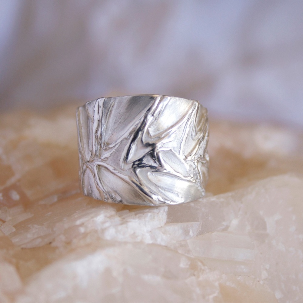 Unique ring in pure silver 999.9 handmade with the lost wax technique
